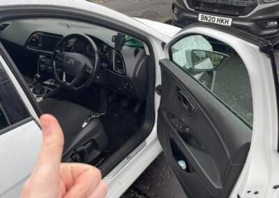 key locked in car in newtonmearns solution provided by marlie locksmiths