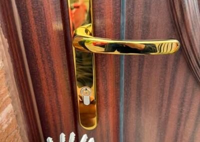 new handle bs lock fitted in newtonmearns by marlie locksmith